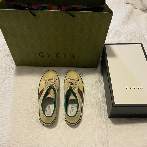 Gucci Men’s Tennis 1977 Shoes Size 9 (like new) - Picture 1 of 3